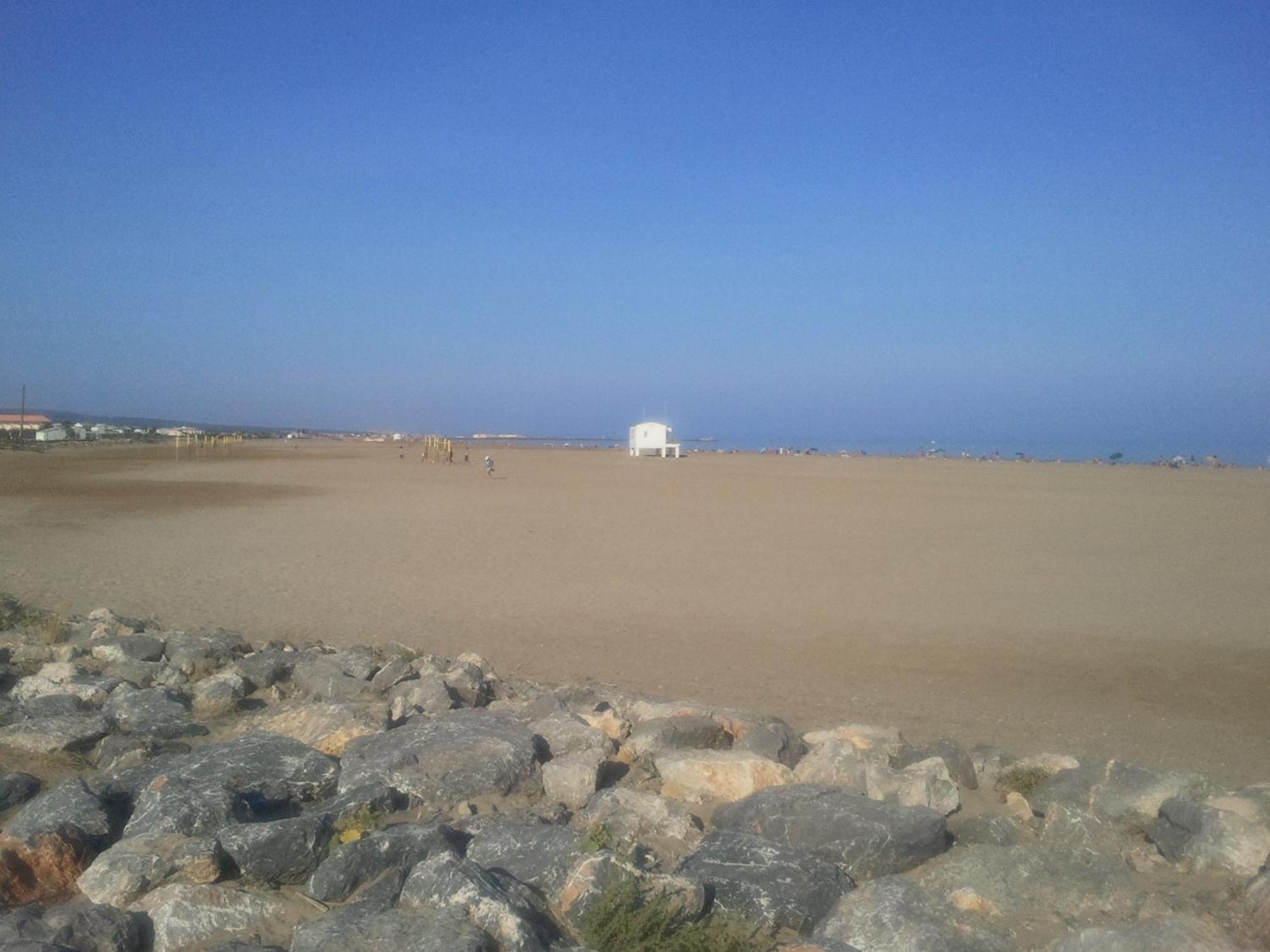 Hotel De La Plage Gruissan Eksteriør bilde